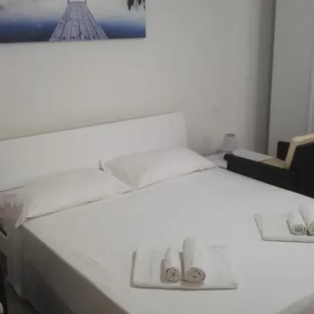 Holiday home Zona Maldive Del Salento, Sabbiosa A 350 M, 2 Bagni, Clima, Posto Auto Esclusivo Torre Pali