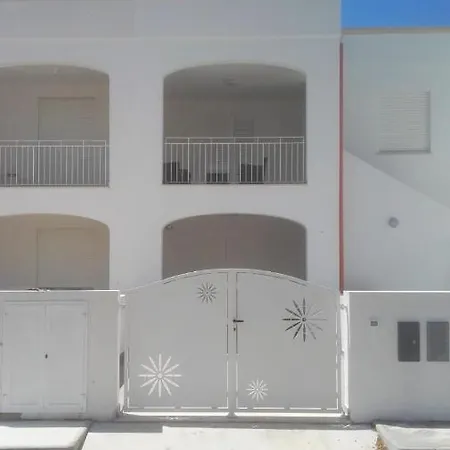Holiday home Zona Maldive Del Salento, Sabbiosa A 350 M, 2 Bagni, Clima, Posto Auto Esclusivo
