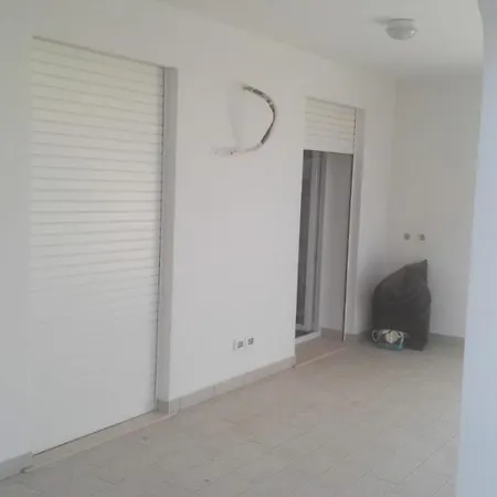 Holiday home Zona Maldive Del Salento, Sabbiosa A 350 M, 2 Bagni, Clima, Posto Auto Esclusivo Torre Pali